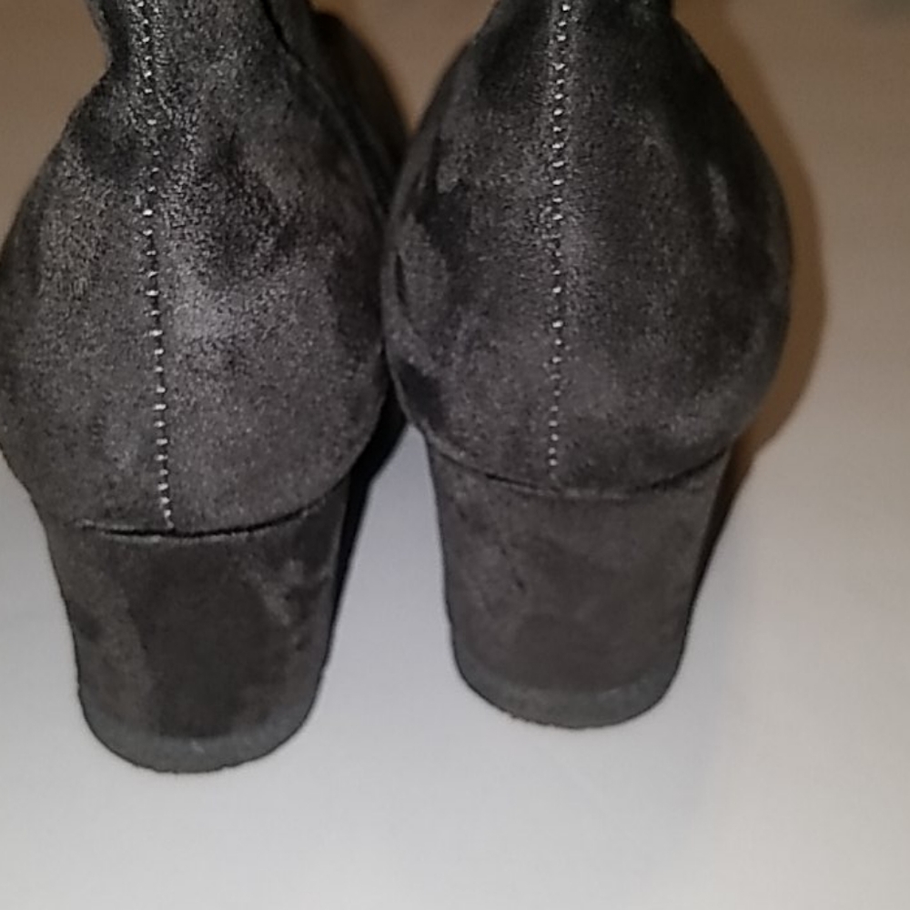 MICHAEL KORS ANKLE BOOTS - Picture 9 of 11